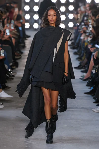 Look 4
